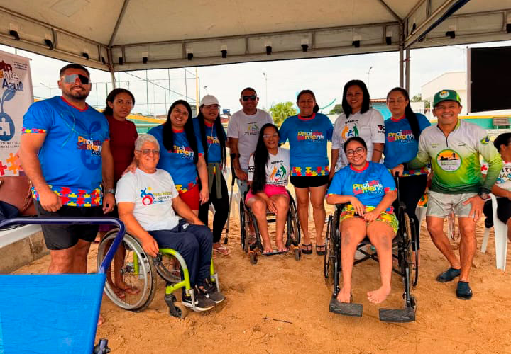 Oficina de artes para crianças com e sem autismo